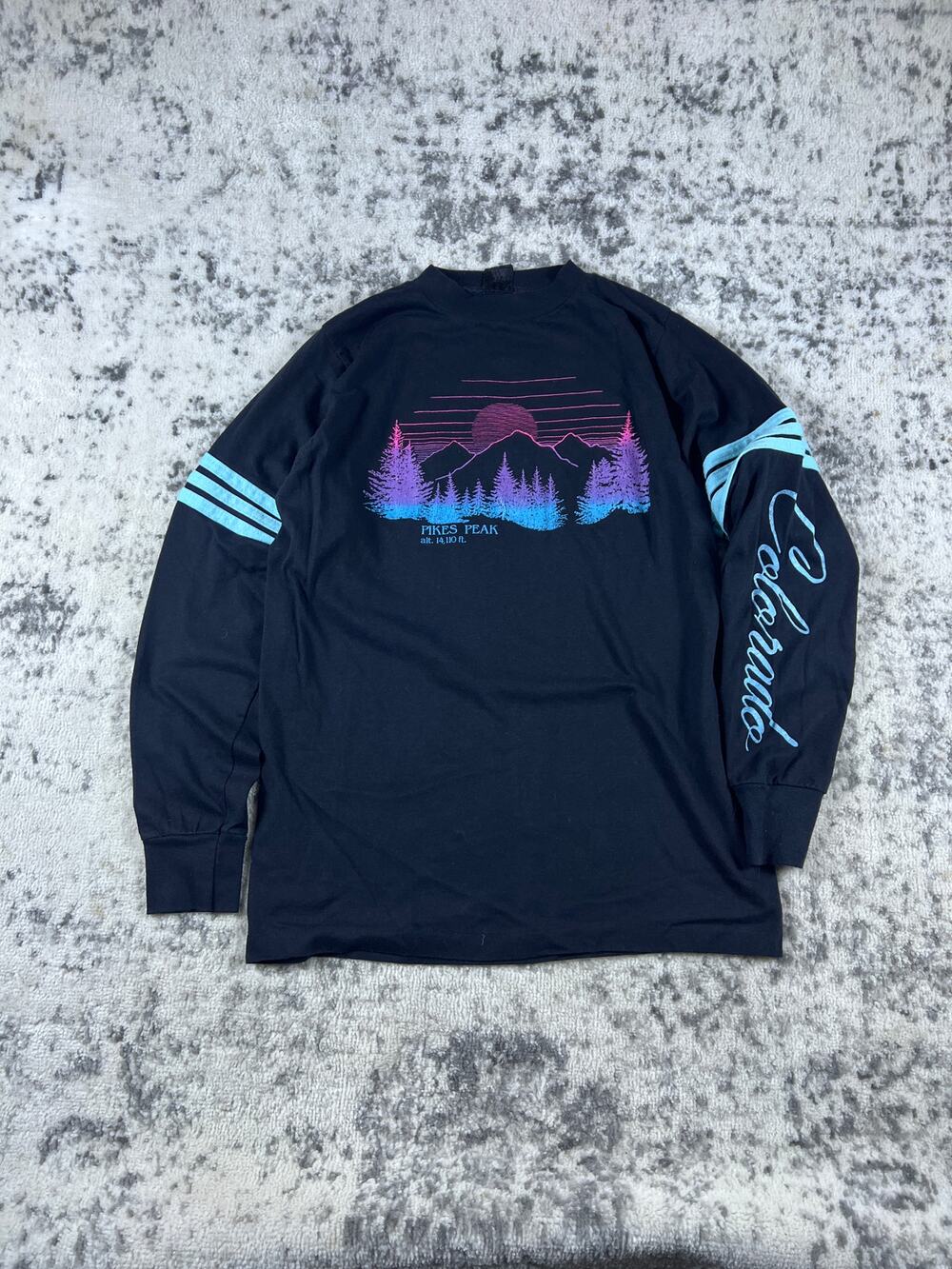 Vintage Pikes Peak Colorado Black Long Sleeve Graphic Shirt Adult Large